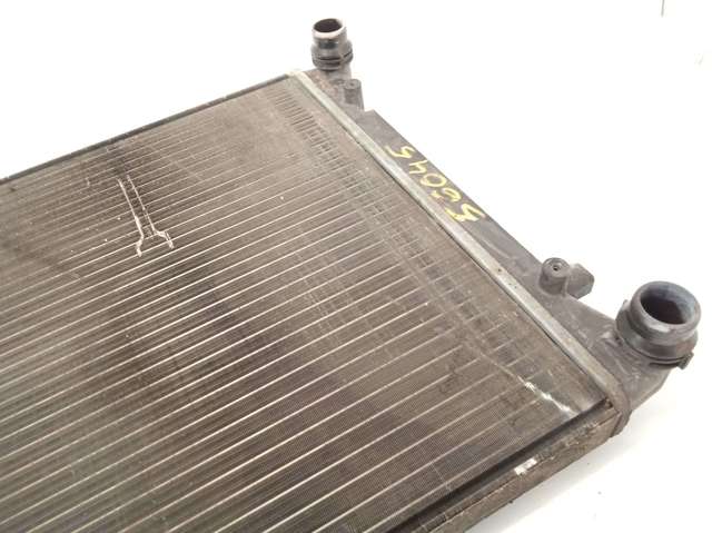 Radiador de esfriamento de motor 1K0121253AN VAG