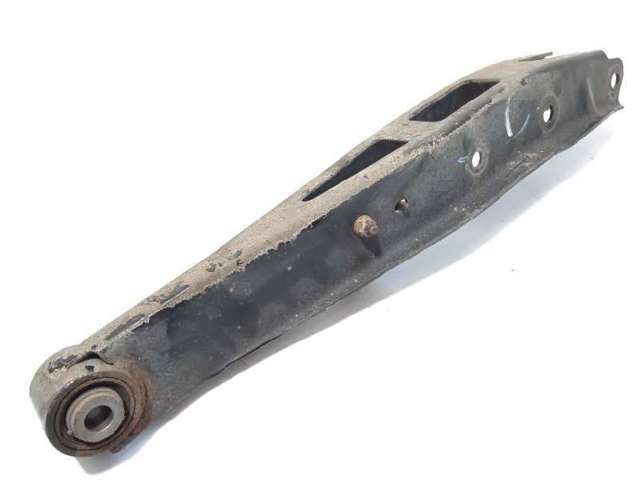 Braço oscilante inferior esquerdo de suspensão traseira/direita 20250FG040 SUBARU
