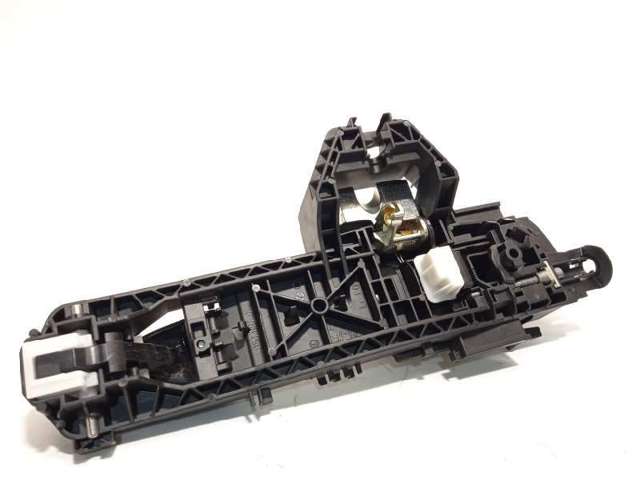 Suporte de maçaneta externa da porta traseira esquerda 2047602134 MERCEDES