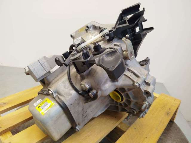 Sapatas do freio traseiras de disco 20A704 PEUGEOT