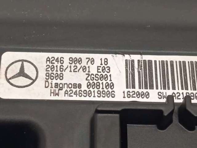 Mostrador multifuncional 2469007018 MERCEDES