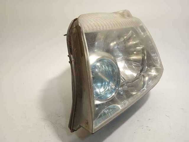 Luz esquerda 260608H90A NISSAN