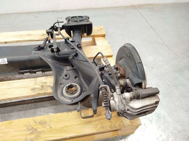 Viga de suspensão traseira (plataforma veicular) 2Q0501053BQ VAG