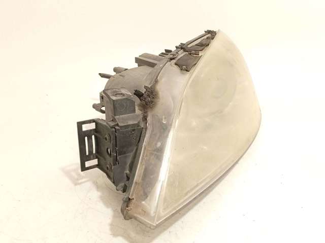 Luz esquerda 301174271 FORD