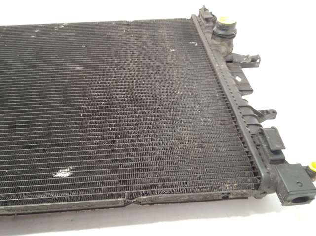 Radiador de esfriamento de motor 31319064 VOLVO