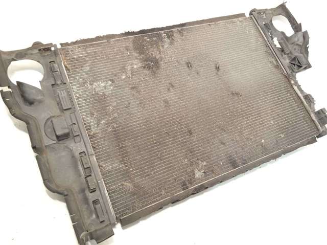 Radiador de esfriamento de motor 31338765 VOLVO