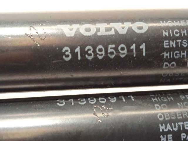 Amortecedor de tampa de porta-malas (de 3ª/5ª porta traseira) 31395911 VOLVO