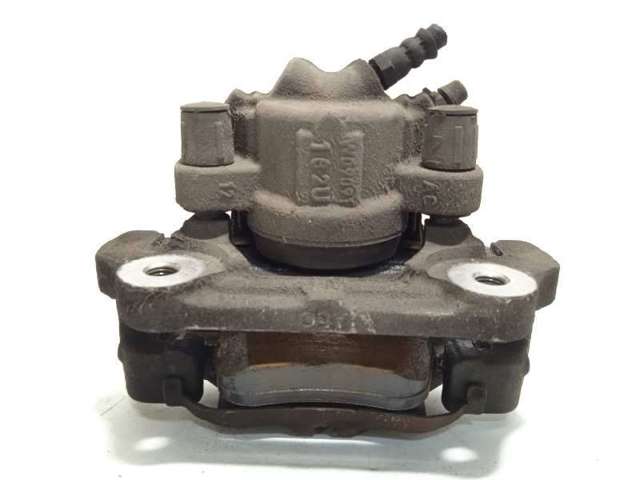Suporte do freio dianteiro esquerdo 34116850649 BMW
