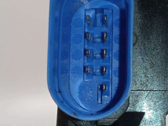 Fecho da porta dianteira direita 3D1837016 VAG