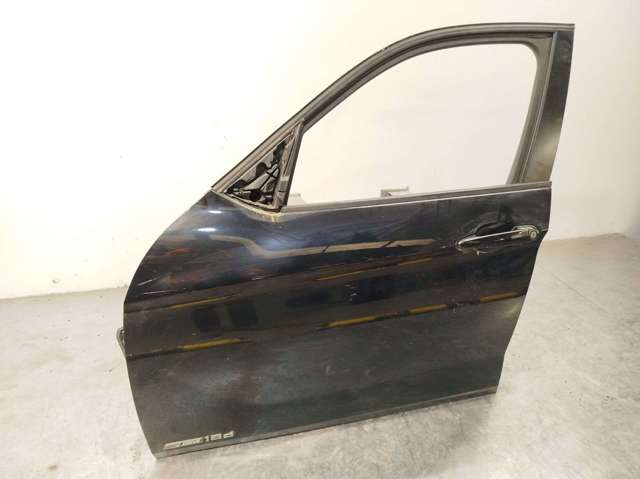 Porta dianteira esquerda para Mercedes A W177