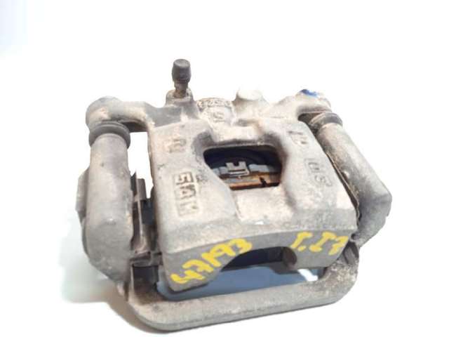 Suporte do freio traseiro esquerdo 440111KD0A NISSAN