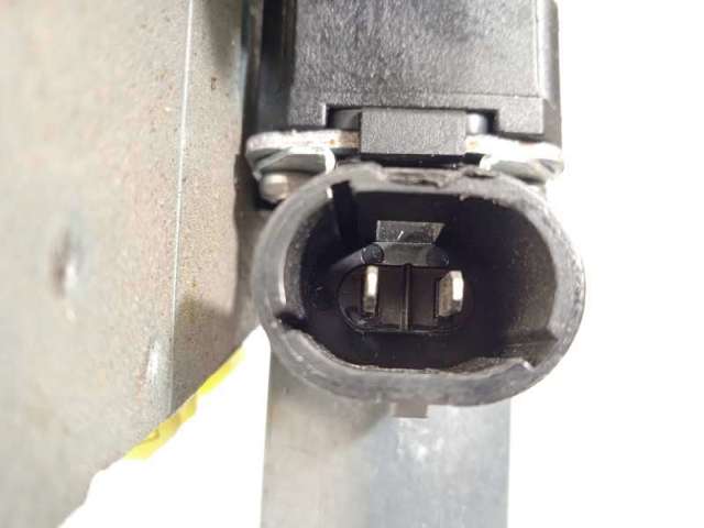 Mecanismo de acionamento de vidro da porta dianteira direita 4408553 OPEL