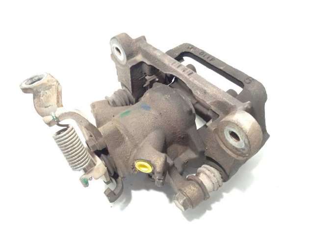 Suporte do freio traseiro direito 4605B844 MITSUBISHI