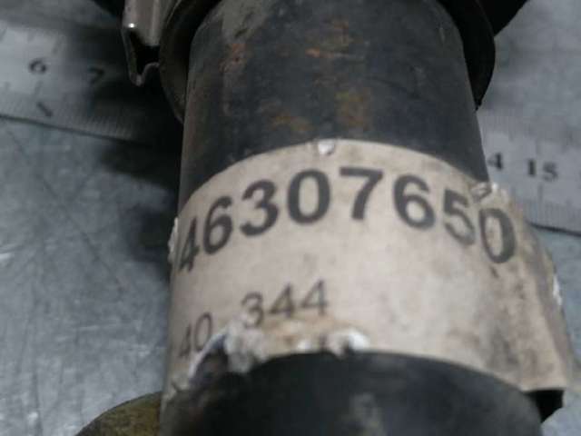 Semieixo (acionador) dianteiro direito 46307650 FIAT