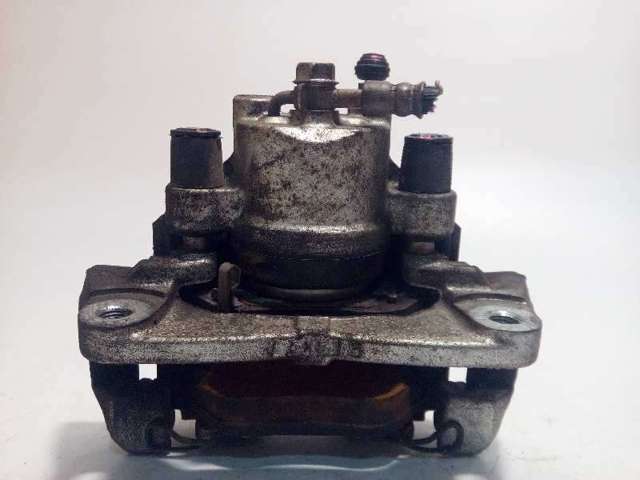 Suporte do freio dianteiro direito 477300D070 TOYOTA