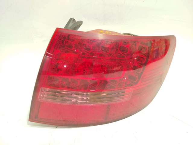 Lanterna traseira direita externa 4F9945096H VAG