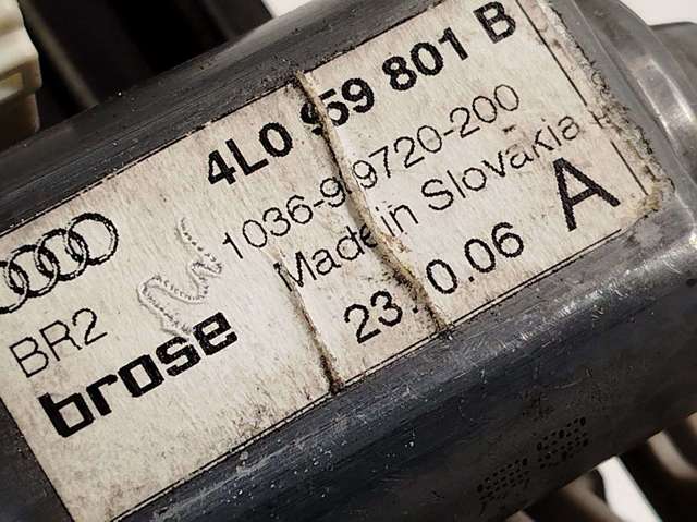 Mecanismo de acionamento de vidro da porta traseira esquerda 4L0839461A VAG