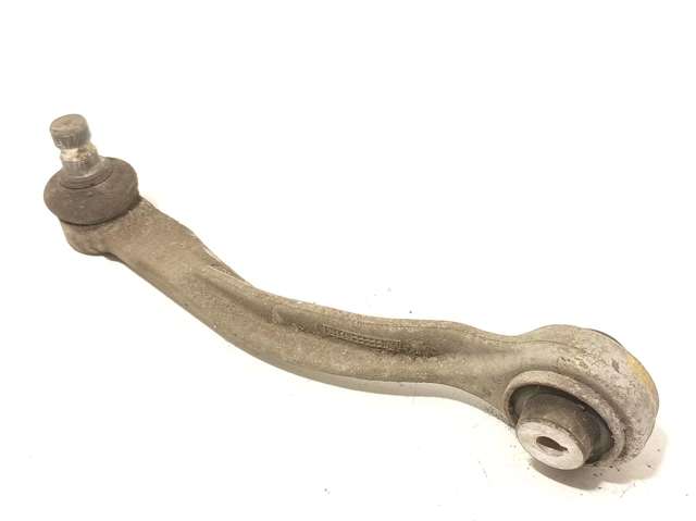 Braço oscilante superior direito de suspensão dianteira 4M0407510C VAG