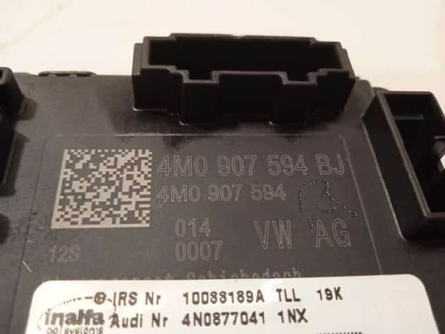 Tampa do painel do teto frontal 4M0907594BJ VAG