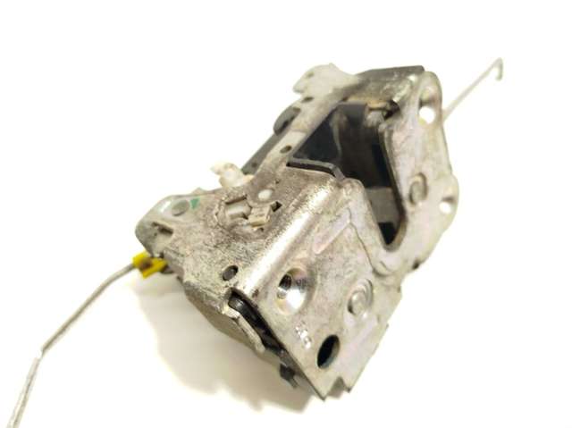Fecho da porta dianteira esquerda 500314257 IVECO