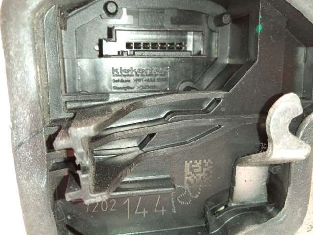 Fecho da porta dianteira direita 51217202144 BMW