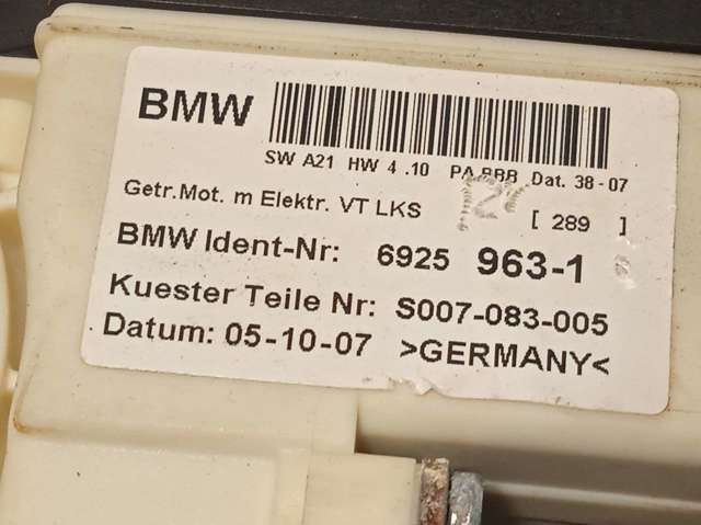 Mecanismo de acionamento de vidro da porta dianteira esquerda 51333448249 BMW