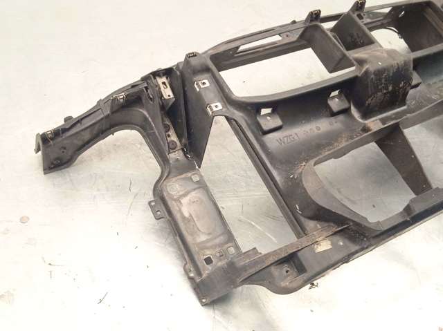 Suporte do radiador montado (painel de montagem de fixação das luzes) 51647058594 BMW