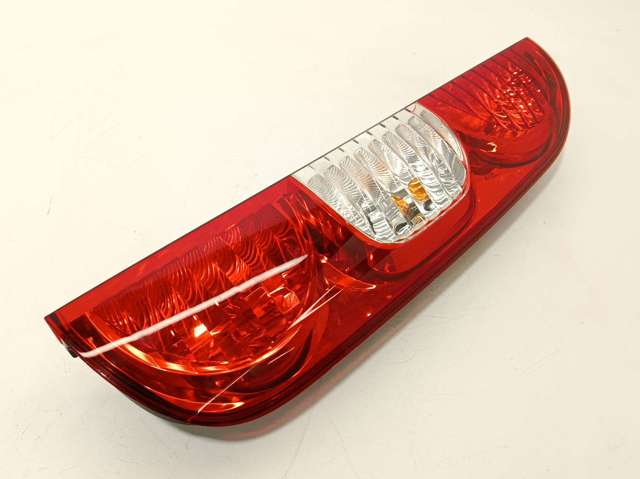 Lanterna traseira direita 51755144 FIAT