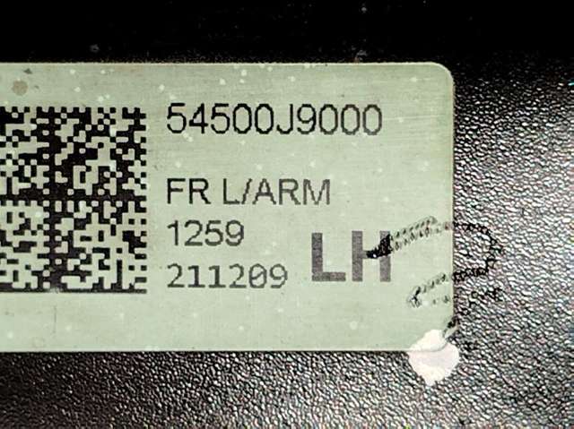 Braço oscilante inferior esquerdo de suspensão dianteira 54500J9000 HYUNDAI