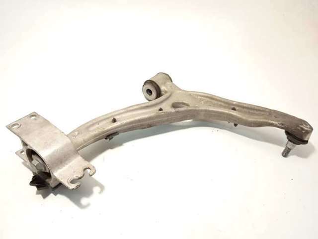 Braço oscilante inferior esquerdo de suspensão dianteira 545015DA0A NISSAN