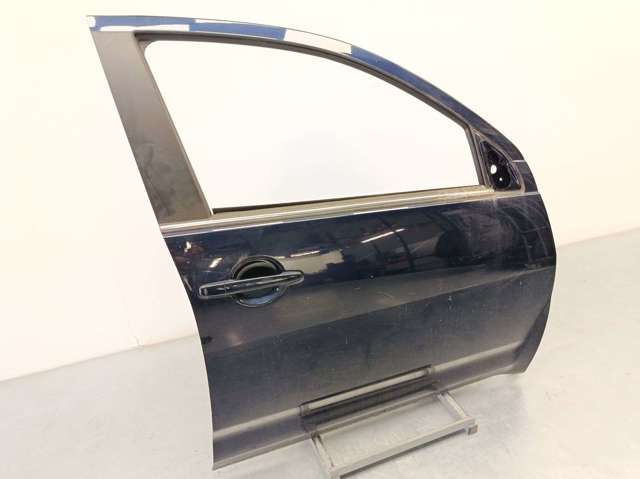 Porta dianteira direita 5700B396 MITSUBISHI
