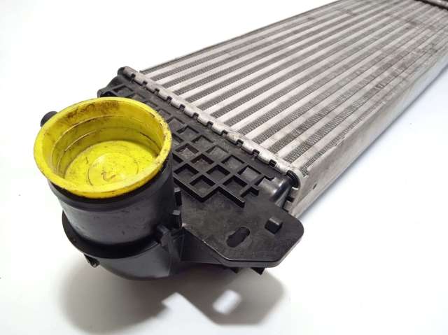 Radiador de intercooler 5802097643 IVECO