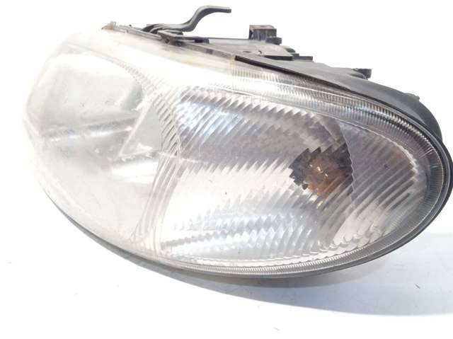 Luz esquerda 5870100000 CHRYSLER