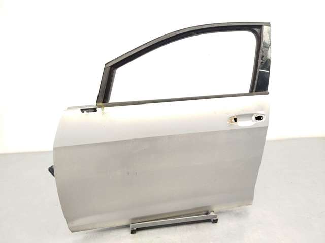 Porta dianteira esquerda 5G4831055AN VAG