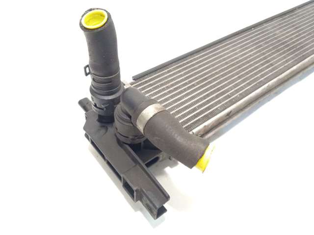 Radiador de esfriamento de motor adicional 5Q0121251EL VAG
