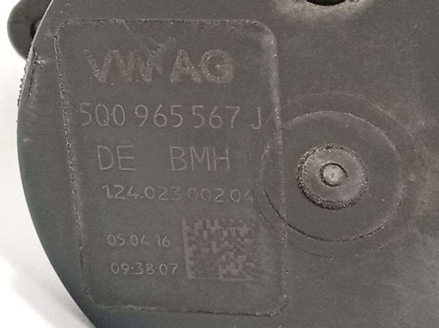 Bomba de água (bomba) de esfriamento, adicional elétrica 5Q0965567J VAG