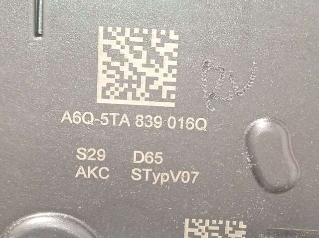 5TA839016Q VAG