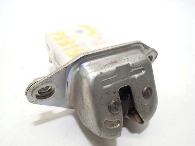 Fecho de tampa de porta-malas (de 3ª/5ª porta traseira) 63032FG101 SUBARU