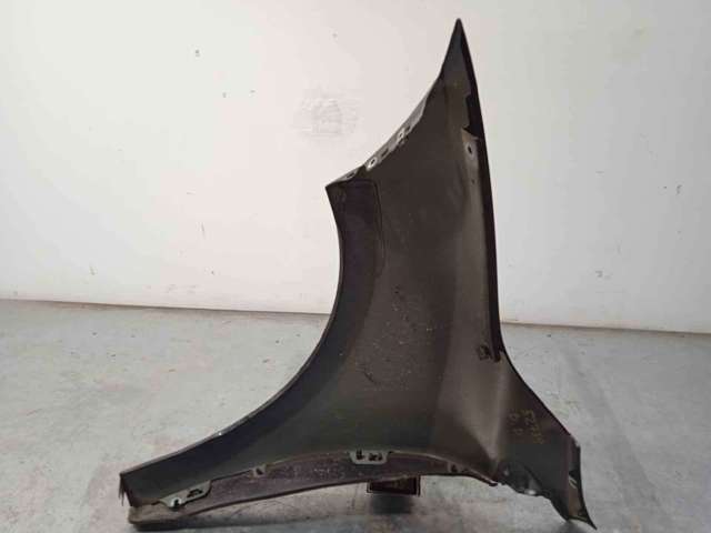 Pára-lama dianteiro direito 631000047R RENAULT
