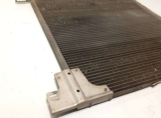 Radiador de aparelho de ar condicionado 6388350170 MERCEDES