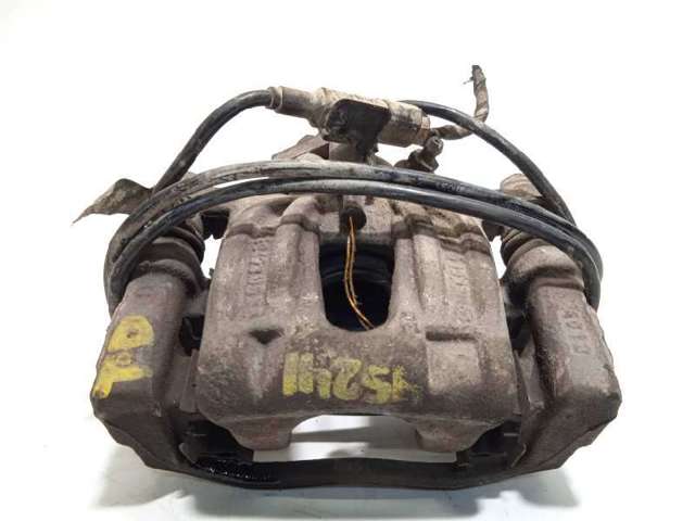Suporte do freio traseiro direito 6394200983 MERCEDES