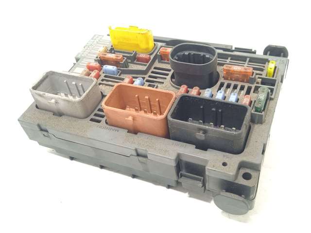 Unidade de dispositivos de segurança 6500HK PEUGEOT