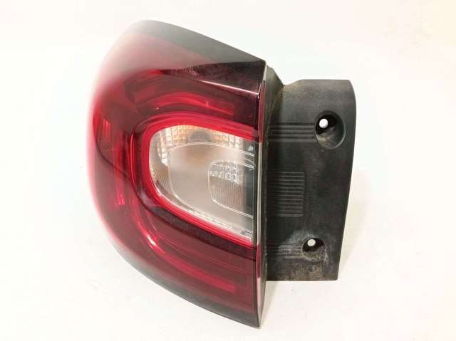 Lanterna traseira esquerda 676650023 RENAULT