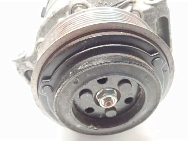 Compressor de aparelho de ar condicionado 6822848 BMW