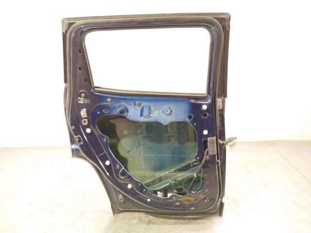 Porta traseira esquerda 68246269AA CHRYSLER