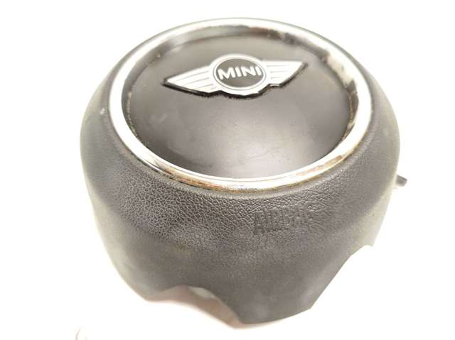 6876517 BMW