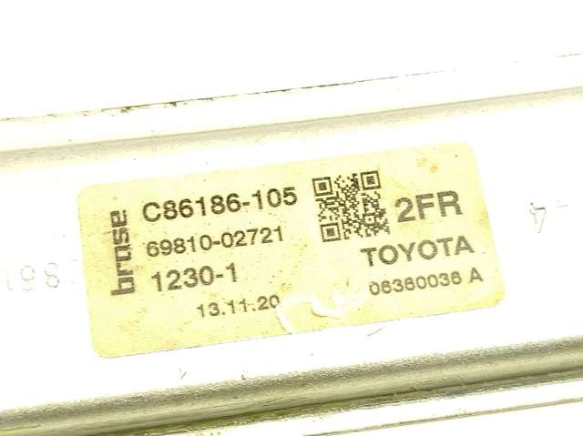 Mecanismo de acionamento de vidro da porta dianteira direita Toyota Corolla  E21 ao melhor preço