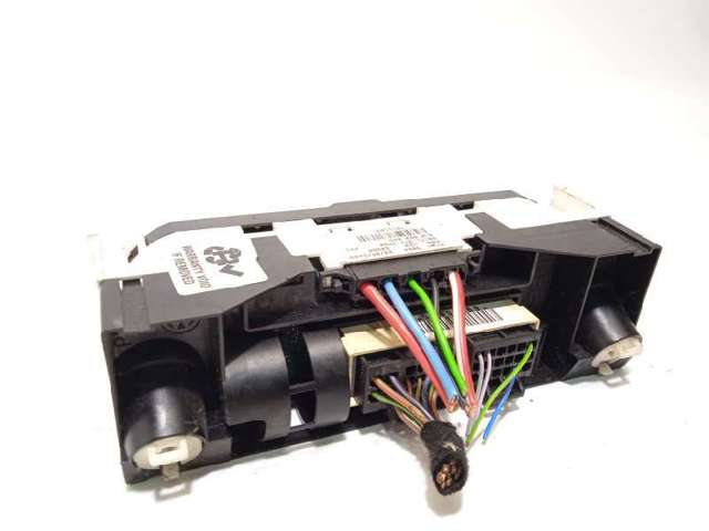 6J0820045NEE VAG