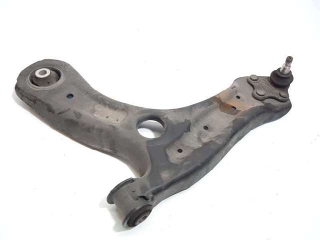 Braço oscilante inferior esquerdo de suspensão dianteira 6R0407151F VAG