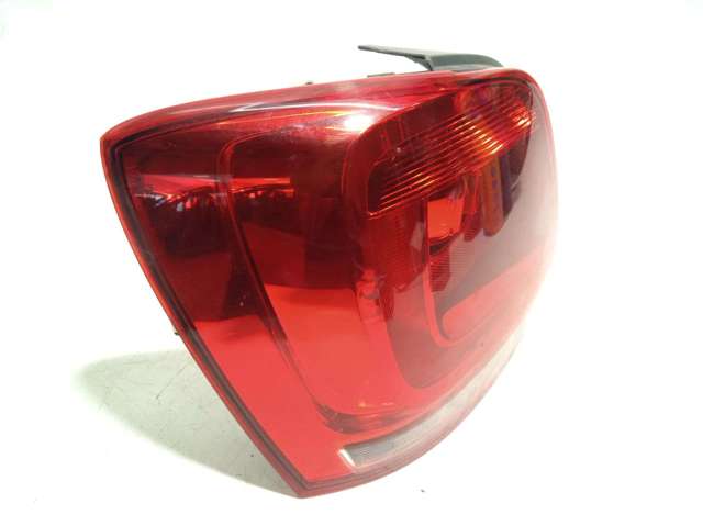 Lanterna traseira esquerda 6R0945095A VAG